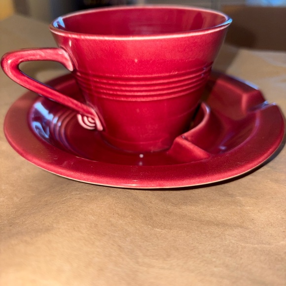 Homer Laughlin (Pre-Fiesta) 1930s - 1940s Red Ceramic Cup and Saucer/Ashtray Set - Picture 3 of 16